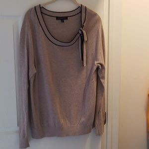Scoop Neck Sweater with Bow